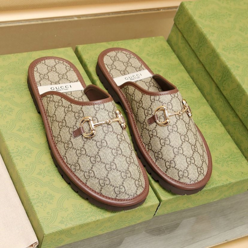 G*u*i slippers